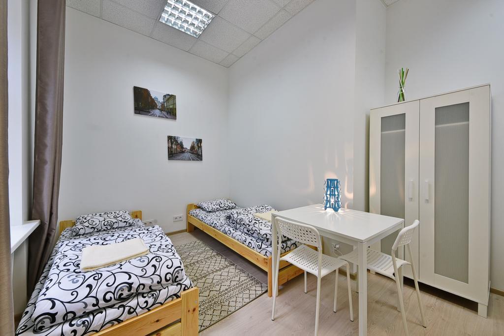 Laisves Avenue Hostel "Easy Kaunas" Bagian luar foto