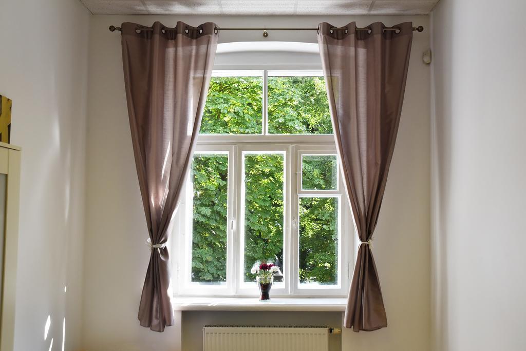 Laisves Avenue Hostel "Easy Kaunas" Bagian luar foto