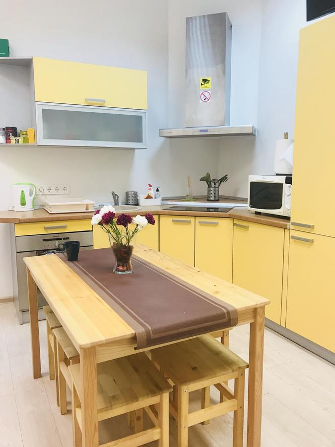 Laisves Avenue Hostel "Easy Kaunas" Bagian luar foto